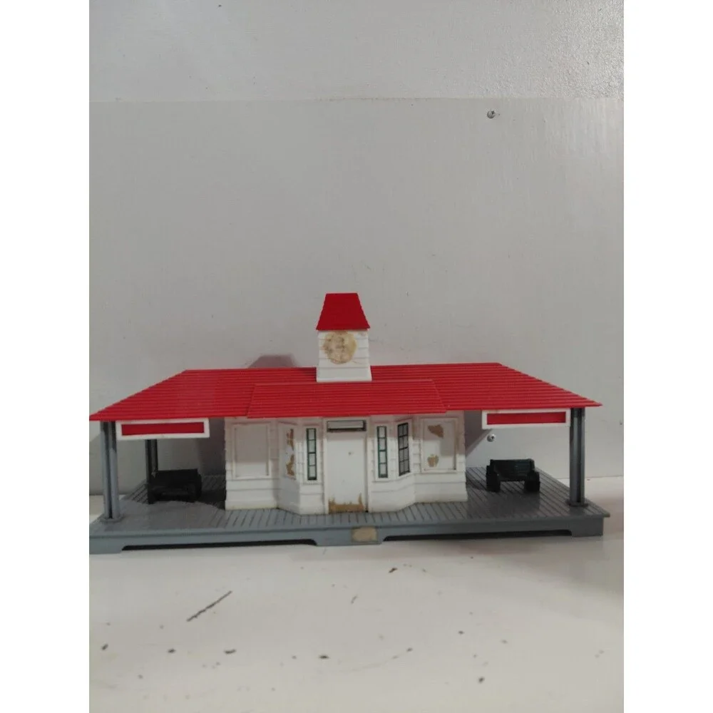 Vintage Noma O Gauge Model Railroad Train Station (No Electronics)